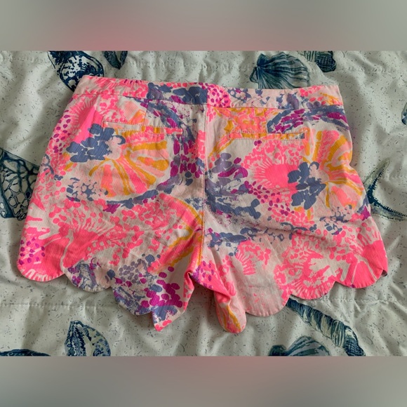 EUC Lilly Pulitzer The Buttercup Shorts size 10 - Picture 3 of 5